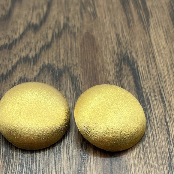 Earrings clip on 3 Pair Napier, Lisner, Marvella Designer gold & silver tone - Picture 9 of 10